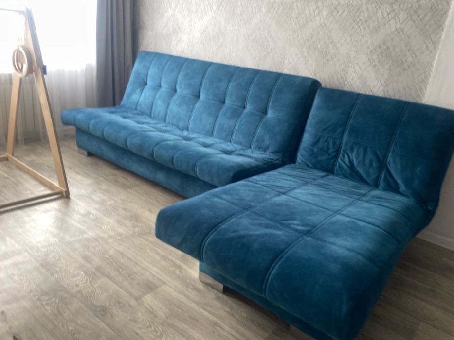 Диван угловой Россия