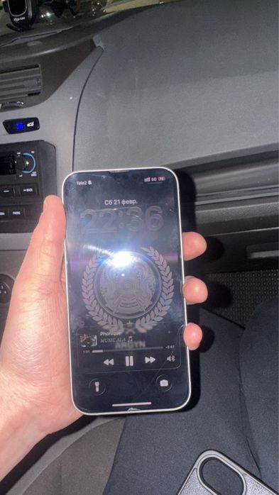 Продам Айфон 16е