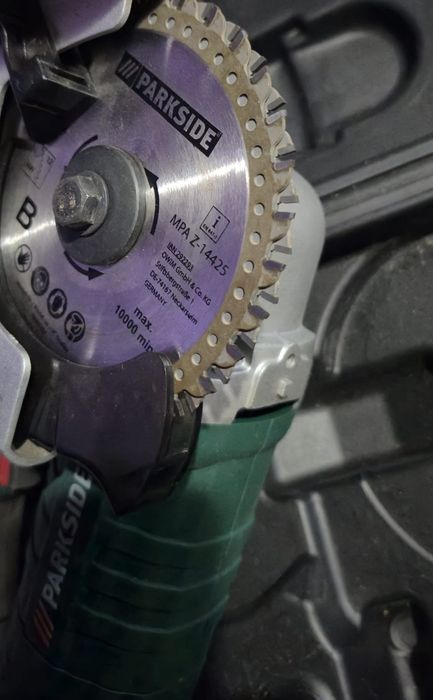 Parkside circular cu 2 panze