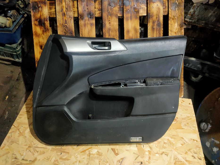 Пластик по салону Субару Форестер 3