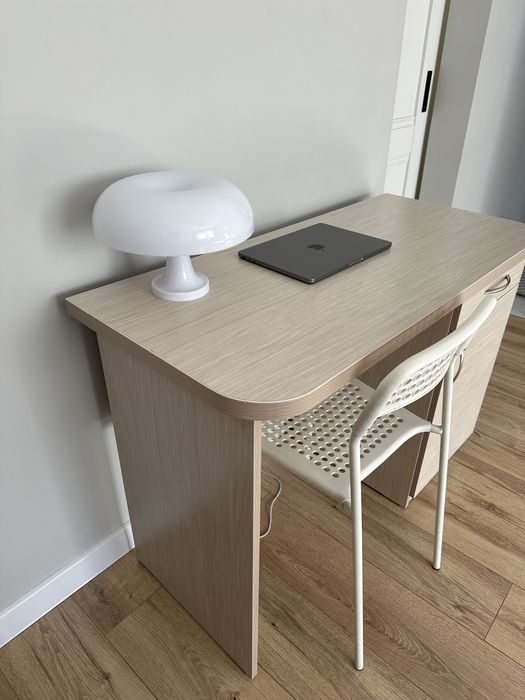 Письменный стол