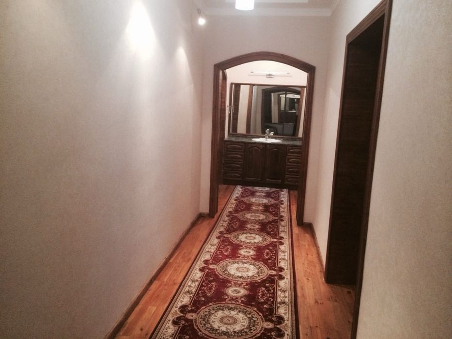 Продаю свою 5 ком квартиру. Метро Айбек ул. Афросиаб дом 12/1