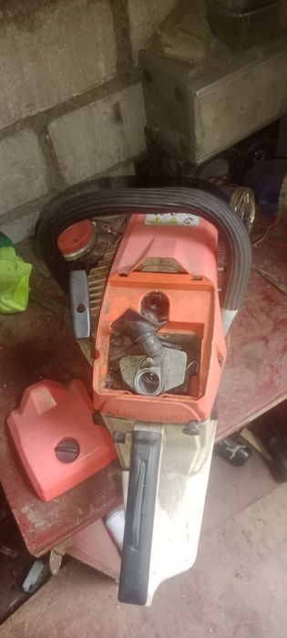 Продам бензопилу