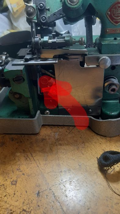 КиКитайский трехниточный оверлок.