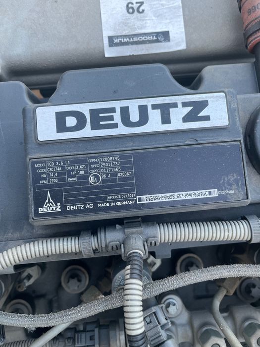 Двигател с мостове за багер