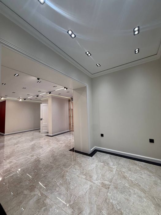 Срочно Продаётся Нежилое Помещения 1.Линия Чилонзор ор-р Торгови центр