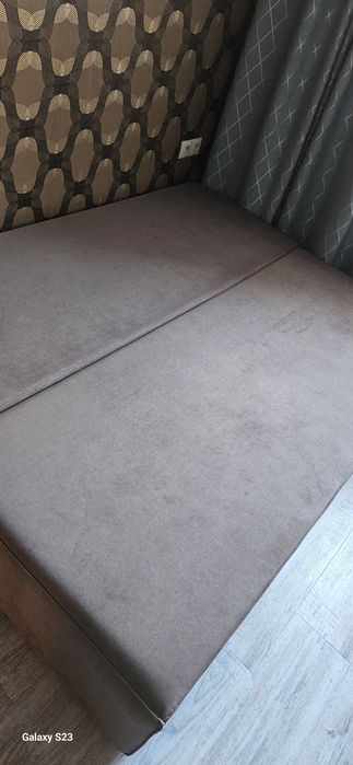 Продам диван с ящиками