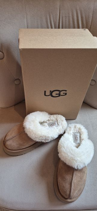 UGG Disquette Papuci din piele intoarsa cu captuseala din lana, 36
