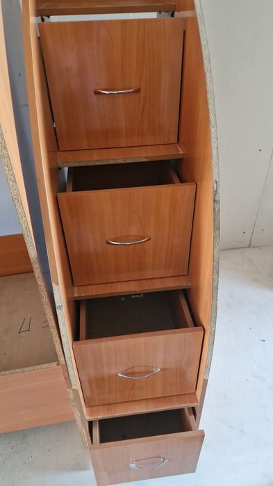 Продам кровать двухярусную