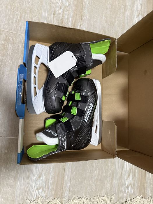 Новые хоккейные коньки