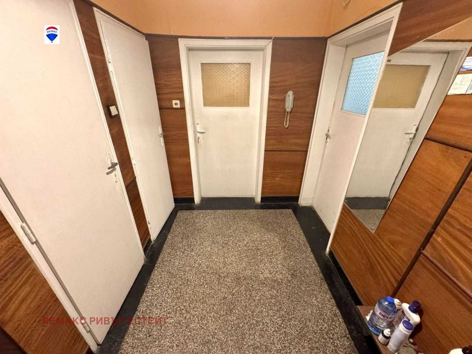 Тристаен апартамент за продажба Алеи Възраждане