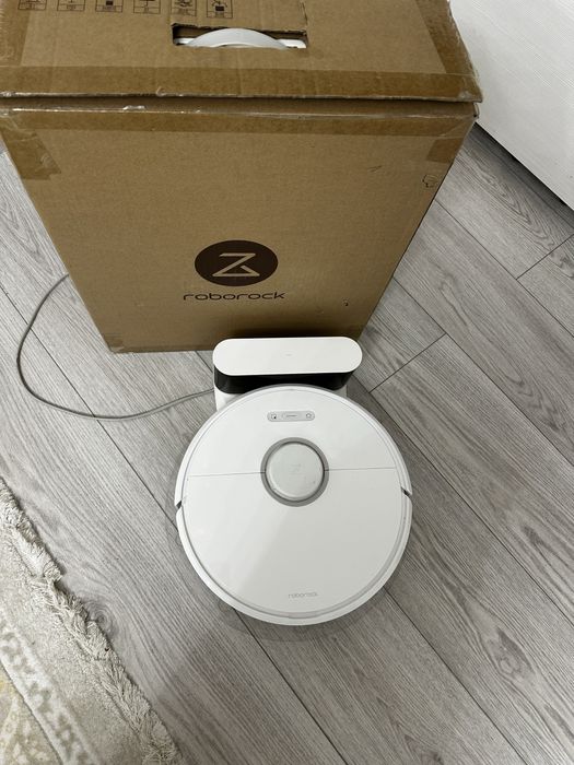 Срочно! Робот пылесос! roborock s6