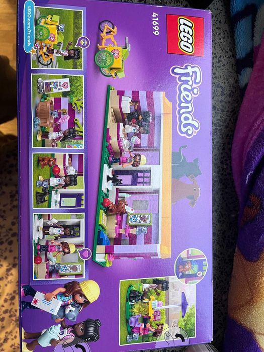 LEGO® Friends Лего Кафене за осиновяване на домашни любимци