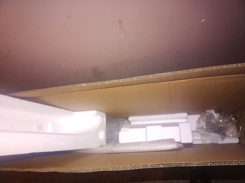 Кашон със стериопор за Tелевизор за преместване на багаж  LG
От 32 инч