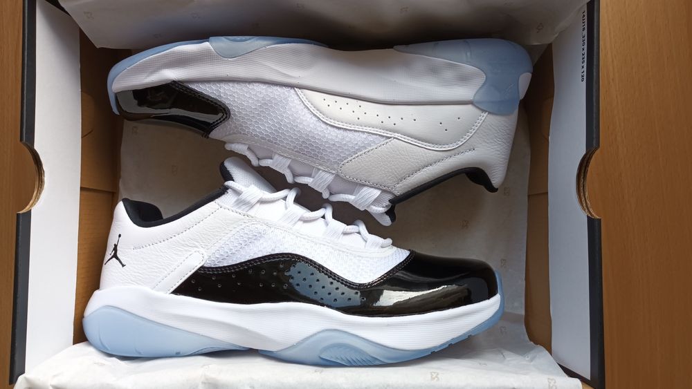 Air Jordan 11 CMFT noi