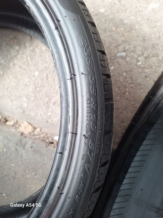 2бр 235/35/19 Pirelli