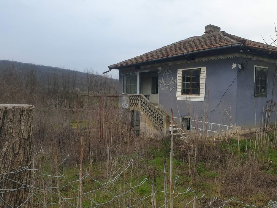 Продава се Многостаен апартамент в с. Осенец, Област Разград - 60 кв.м за 68 €/кв.м - Снимка #1