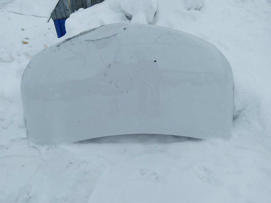 Капот от кобальт