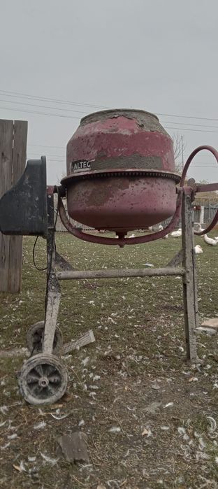 Продам бетономешалку