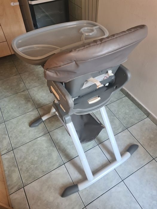 Scaunul de masă Joie Mimzy Spin 3 în 1