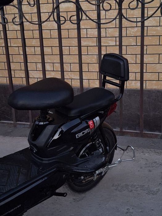 Электронный скутер ск8