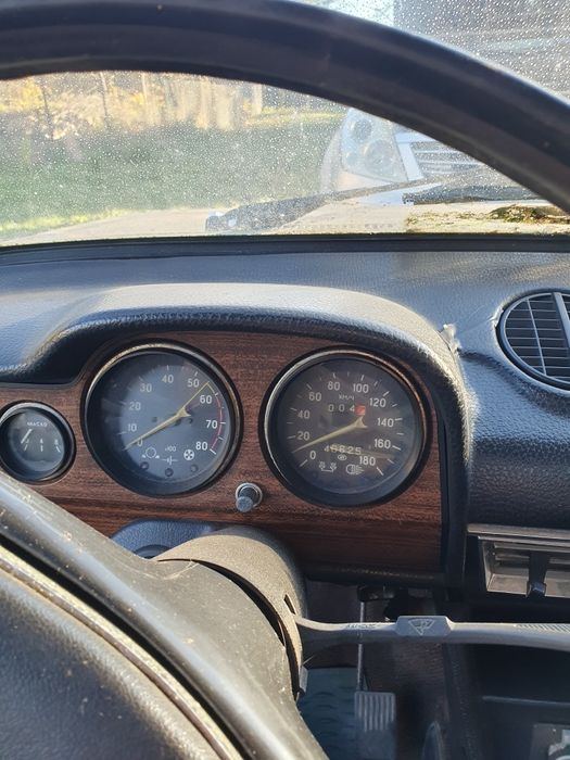 Продавам Лада 2103-1500