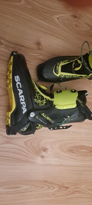 Clapari  ski de tura Scarpa Alien Rs