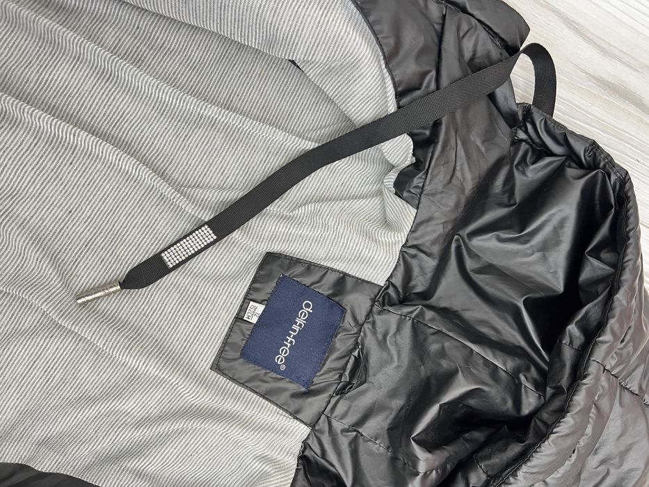 Продается куртка для девочки