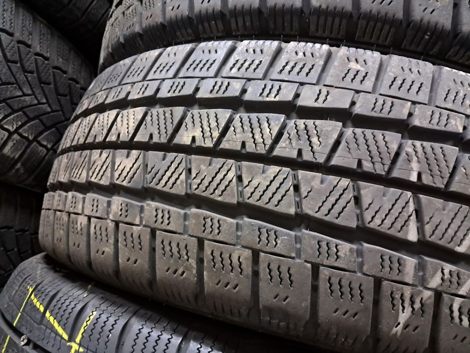 Anvelope second iarna 215 60 R17C Falken 7.5mm/8mm 2022/2024