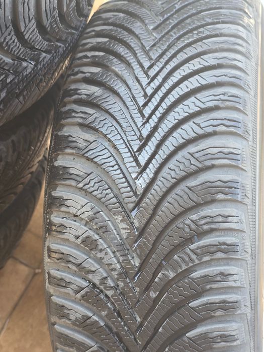 Продавам 4бр гуми Michelin Alpin 5 205/55 R16 + джанти