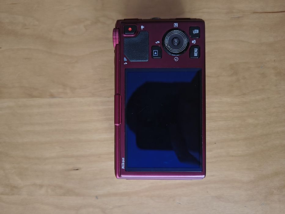 Nikon COOLPIX S9500