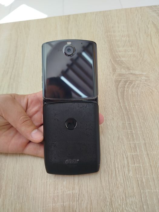Motorola Razr 6/128