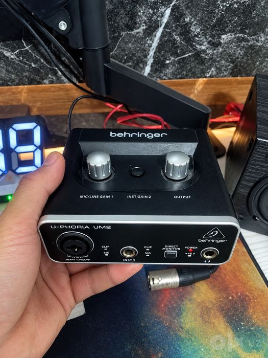 Behringer U-phoria Um 2