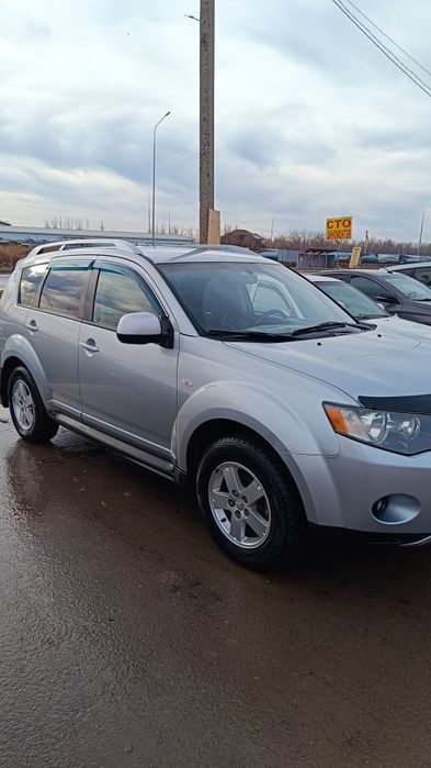 Митсубиси аутландер