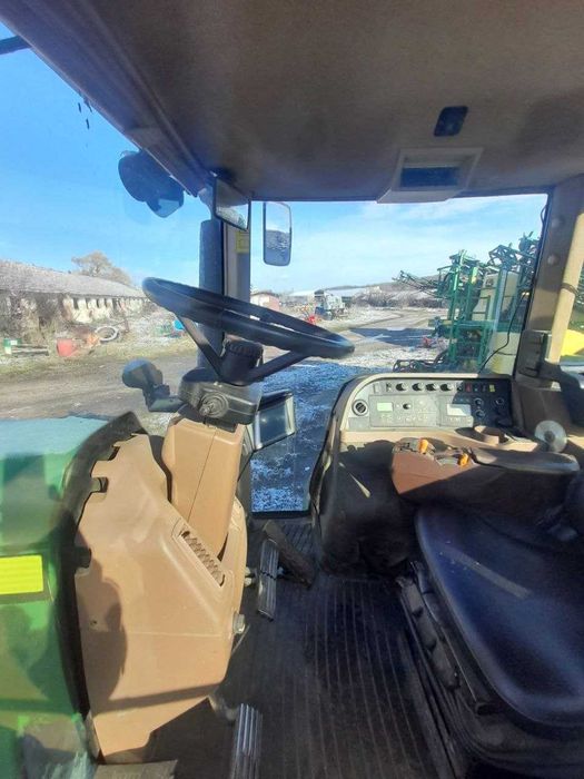 Трактор John-Deere 8430