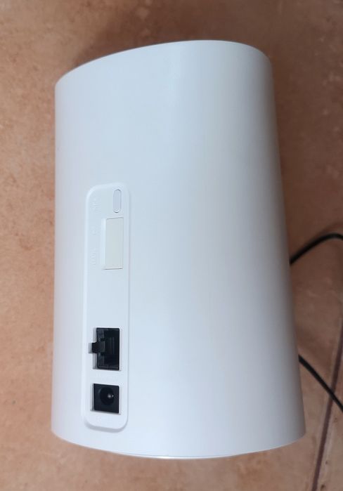 Router modem wifi cu cartela sim 4G Alcatel HH71 liber de retea