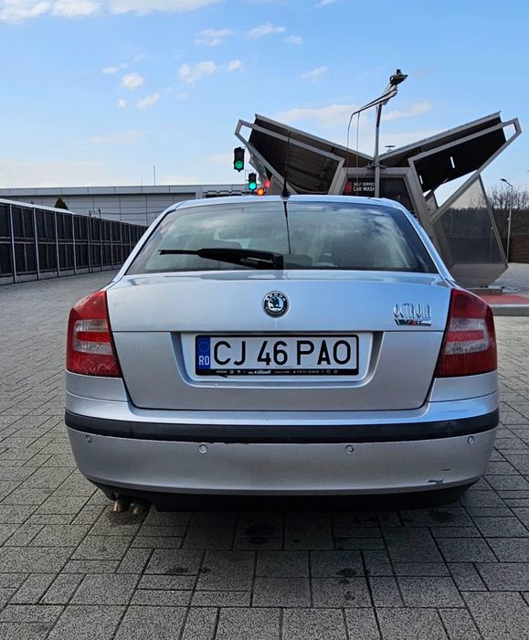 Skoda Octavia 2  2.0 Tdi  140 cai