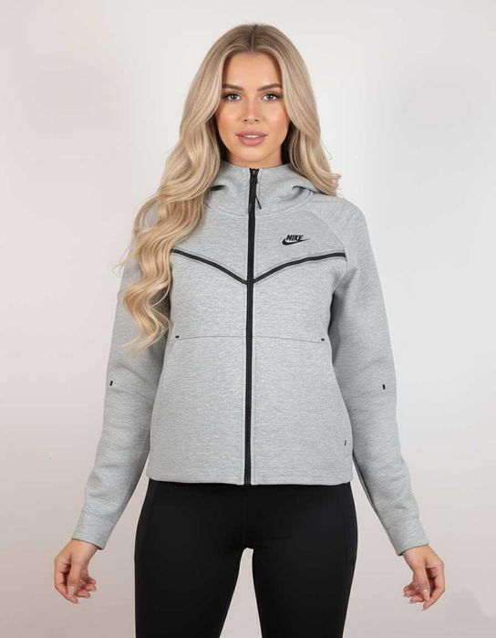 Nike Tech Fleece Windrunner - Оригинално дамско горнище размер M