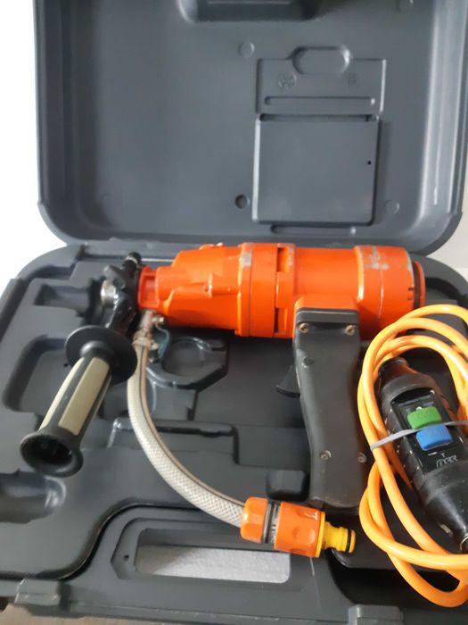 Masina de carotat manuala WEKA