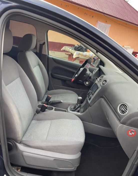 Mașină Ford Focus 2004