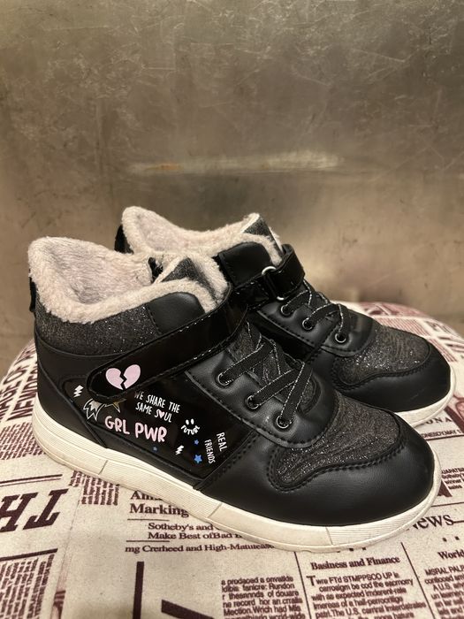 Школьная и повседневная обувь на девочку