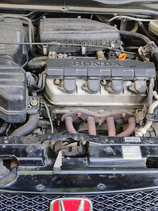 De vânzare Honda Civic Ep 1 
1.4 benzină 90Cp an fabricație 2004
Masina pentru pasionati si cunoscatori.
Dotari-Incalzire in oglinzi cu semnalizare,co