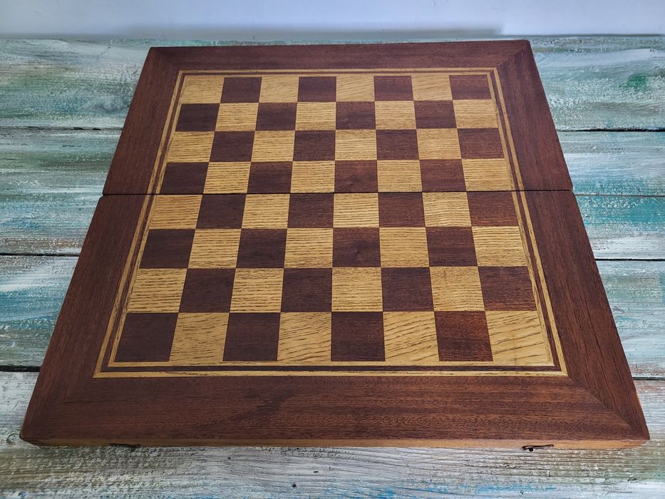 #5 Стар  Шах и табла