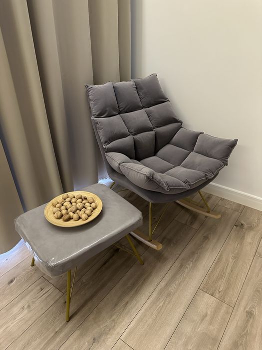 Продам кресло качалка