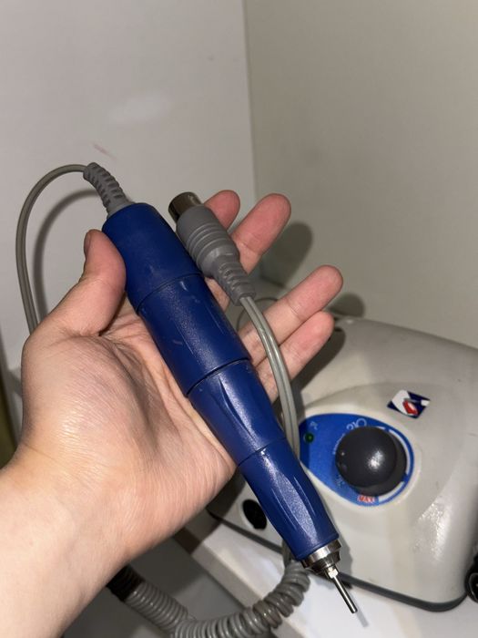 Маникюрный аппарат Strong 210