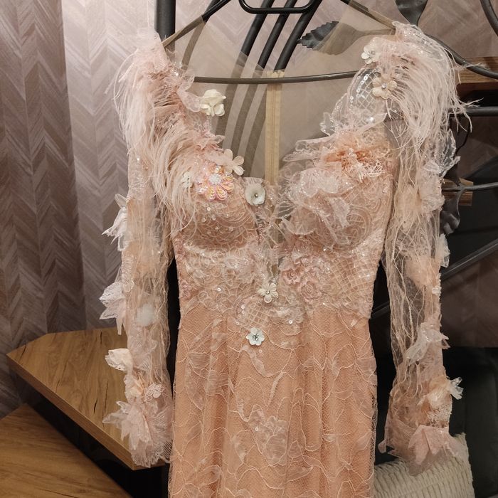 Рокля с аксесоари