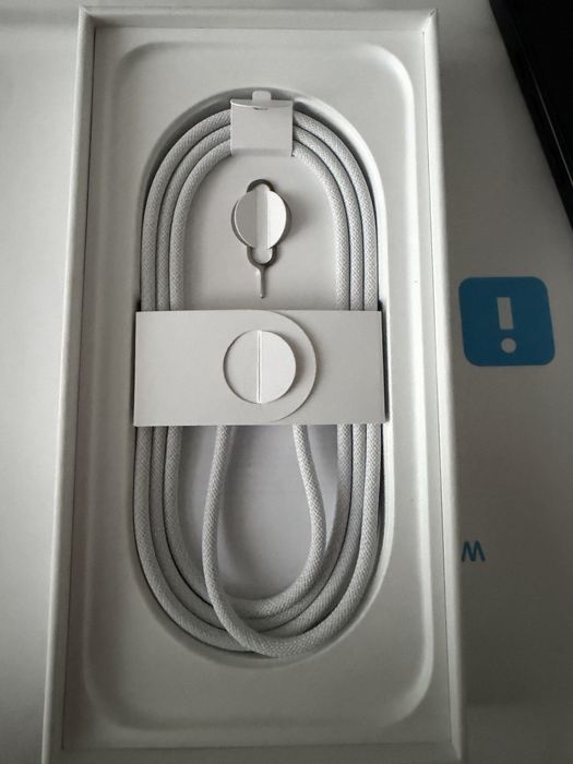 Iphone 16 pro 256GB Black в гаранция