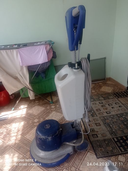 Ротрный машинка плюс щётка