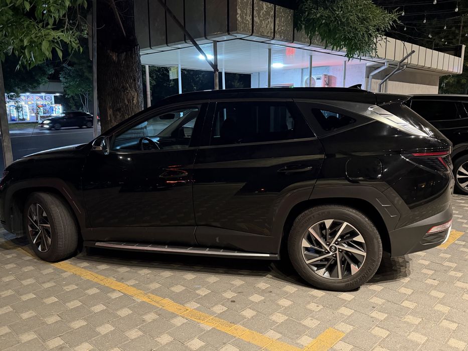 Hyundai Tucson.