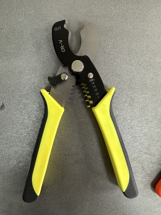 Клещи за рязане и оголване на кабели